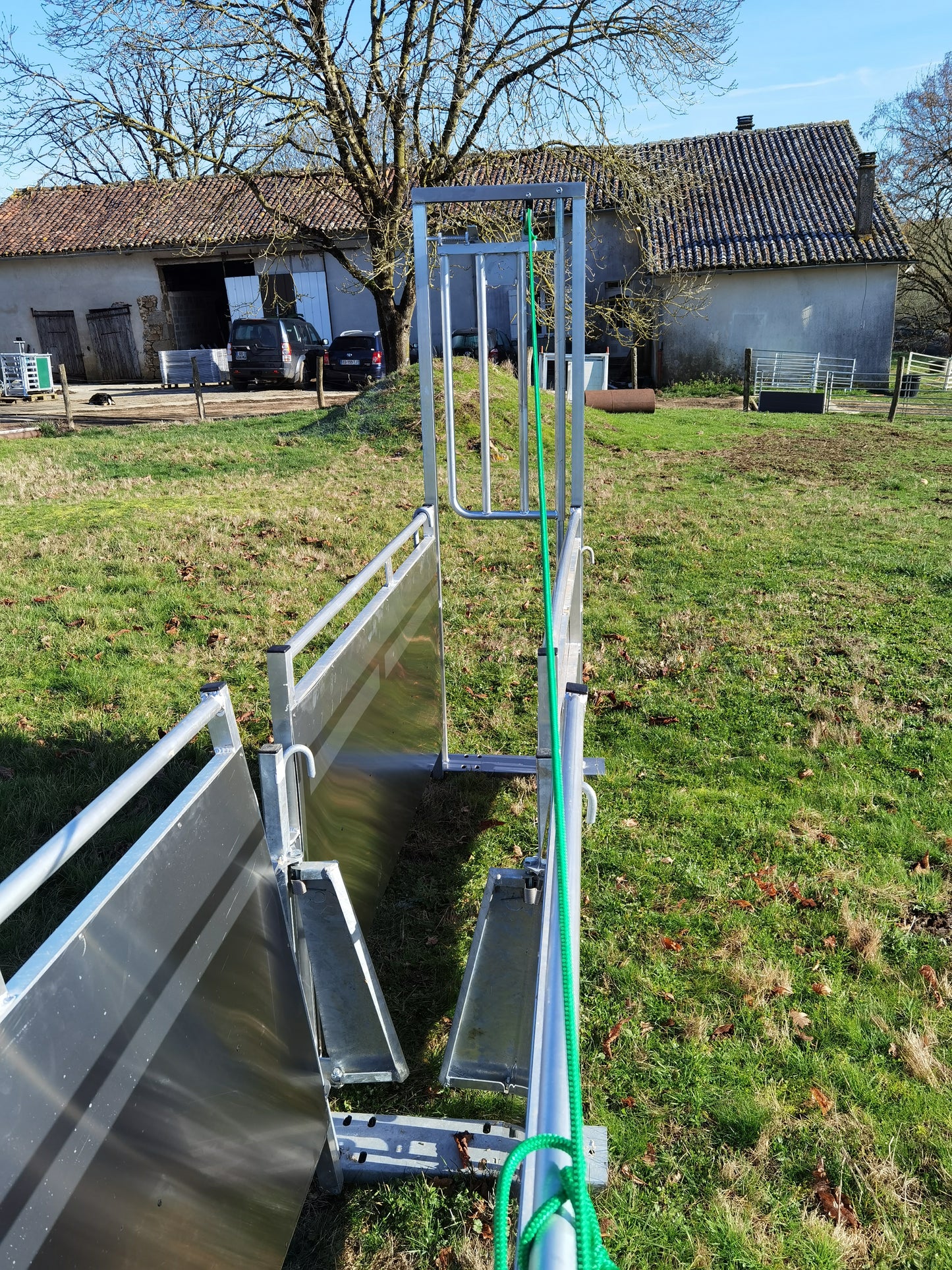 Porte Guillotine tournante