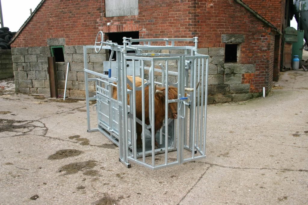 Cage de contention bovine spéciale Highland