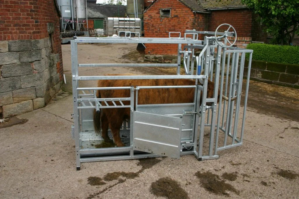 Cage de contention bovine spéciale Highland